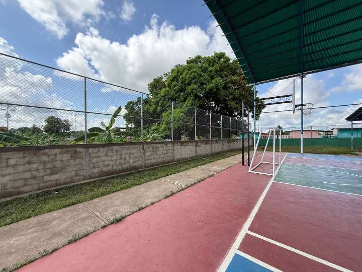 En Los Guaritos rehabilitan tres canchas con proyecto de la juventud