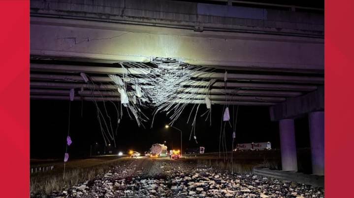 I-90 westbound remains closed near Cle Elum while DOT plans repairs to damaged overpass