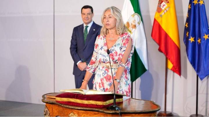 Dimite la consejera de Salud de Andalucía por la crisis de los cribados del cáncer de mama