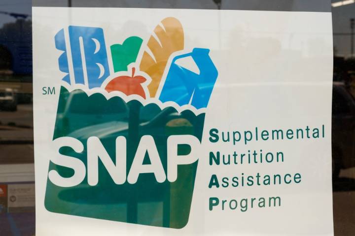 Florida Dems urge Gov. DeSantis to act as SNAP benefits risk halt