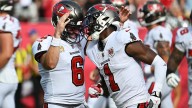 Baker Mayfield tosses 2 touchdown passes and the Buccaneers beat the 49ers 30