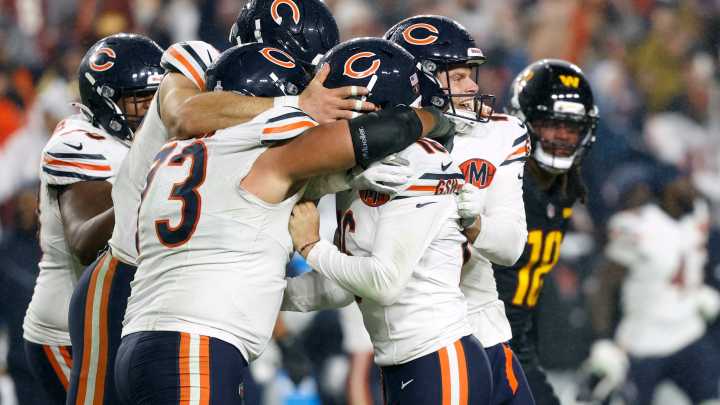Northville native Jake Moody hits game winner to give Chicago Bears Monday night win
