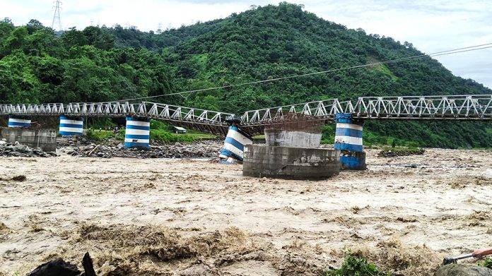 20 killed as landslides rip through Darjeeling hills