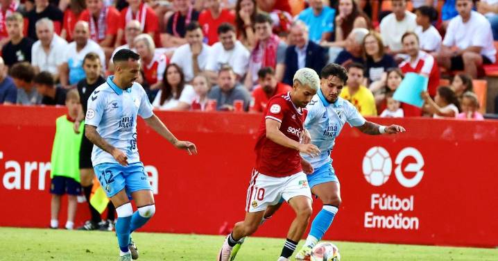 Archivan la querella del Nàstic contra el árbitro del ascenso del Málaga CF