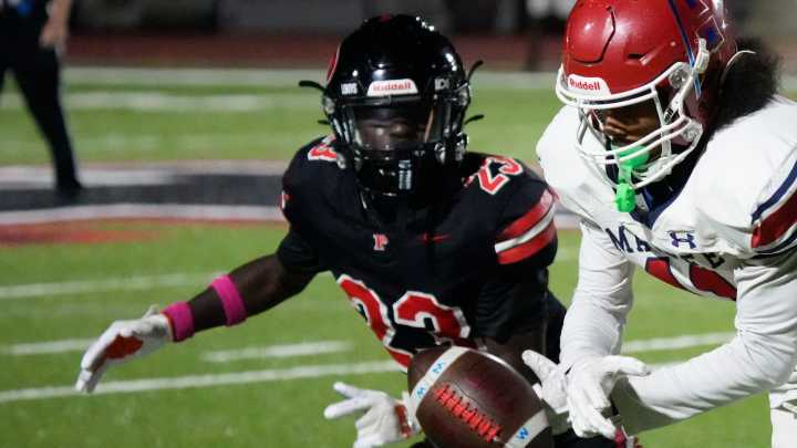 Palmetto defeats Manatee to claim cross
