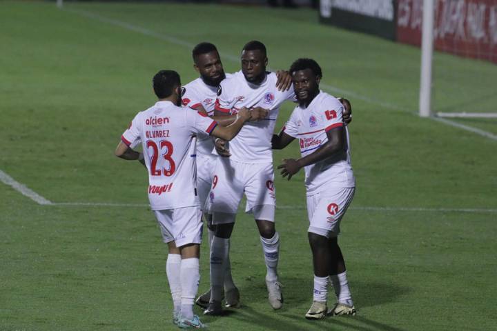 3-1. Olimpia avanza a las semifinales de la Copa Centroamericana tras vencer al Cartaginés