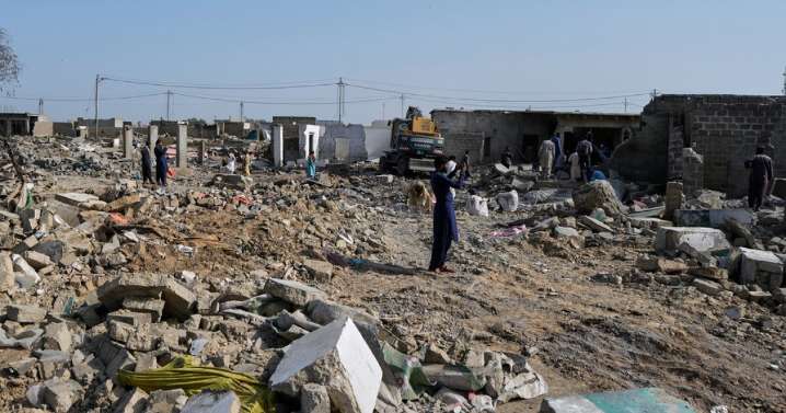 Pakistan and Afghanistan announce ceasefire after deadliest clashes in years