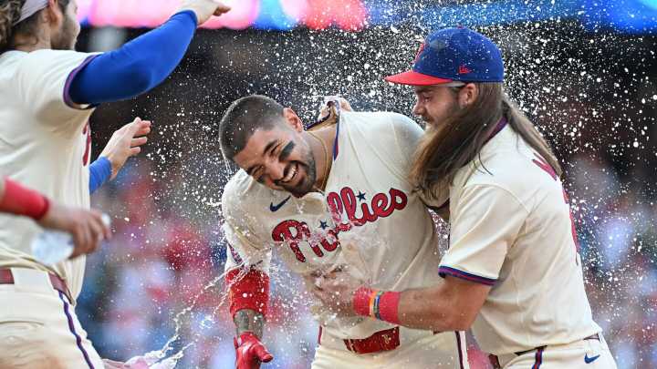 Phillies selling nine bite-sized hot dogs, nine tiny beers to help fans complete 9