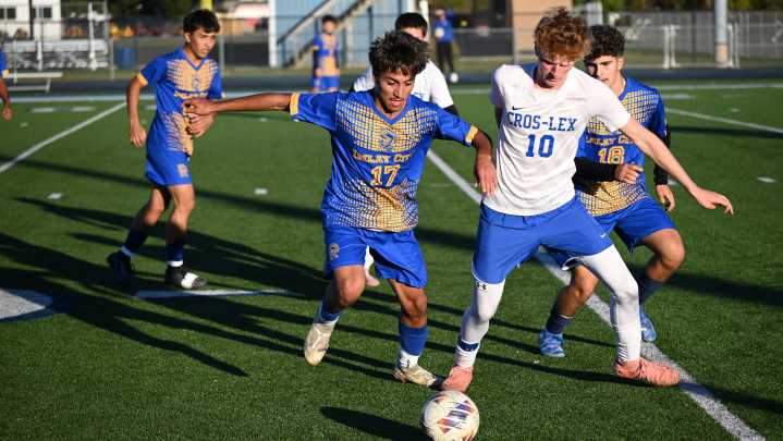 Imlay City boys soccer quells Cros-Lex in Division 3 district final