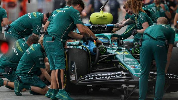 Alonso marca la pauta en los primeros libres en Singapur