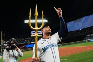 Julio Rodríguez lifts Mariners over Tigers 3-2, Seattle takes Game 2 of ALDS to even series