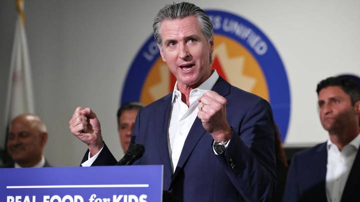 California 1st in U.S. to crack down on ultra-processed foods in school meals