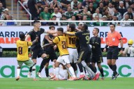 México y Ecuador empiezan con goles y acaban con patadas en empate de 1