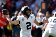 Diego Pavia takes knee during warmups; Johnny Manziel has message for Alabama