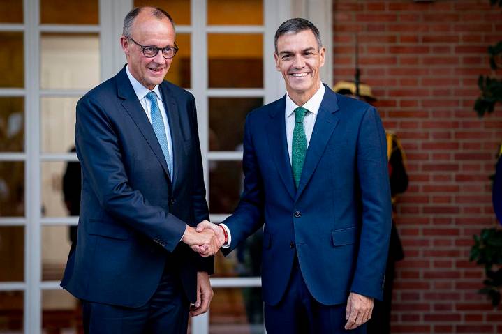 España negocia con Alemania su apoyo a la oficialidad del catalán en la UE