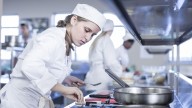 How Stage Shifts Help Restaurants Hire Staff