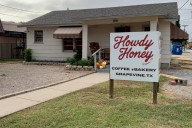 Howdy Honey offers coffee, baked goods in ...