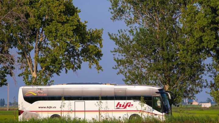 Revés de la Justicia europea a Puente por las rutas de autobús
