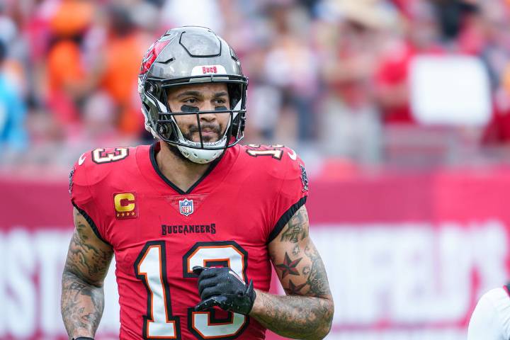 What Happened to Mike Evans? Buccaneers WR Seen Struggling to Get Off the Field Pritish Ganguly 4 hrs ago