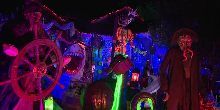 Check it out! Creepy and fun Halloween décor returns to Sun Prairie home