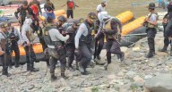 Puno: policías rescatan a dos personas con heridas de bala retenidas por mineros ilegales en el río Inambari