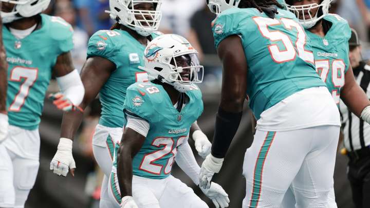 De'Von Achane puts Dolphins up 7