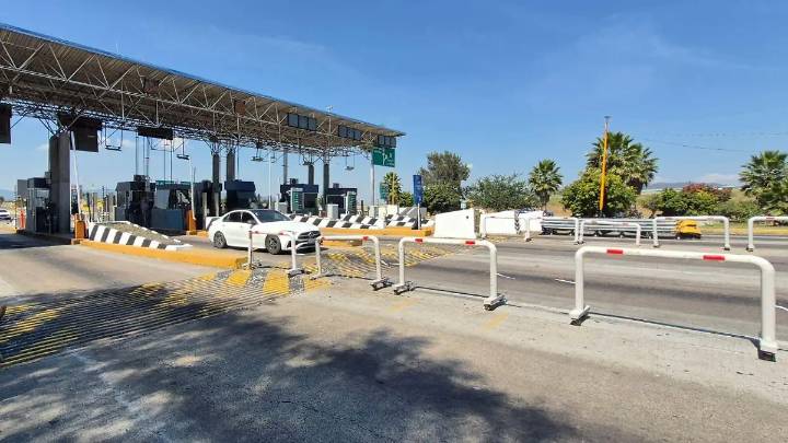 Autopista es liberada, pero temporalmente por el Día de Muertos