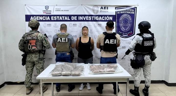 Detienen a mujer en poder de casi 12 kilogramos de cristal...