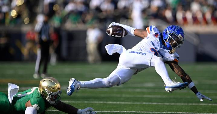 Fighting Irish defense stifles Broncos in 28