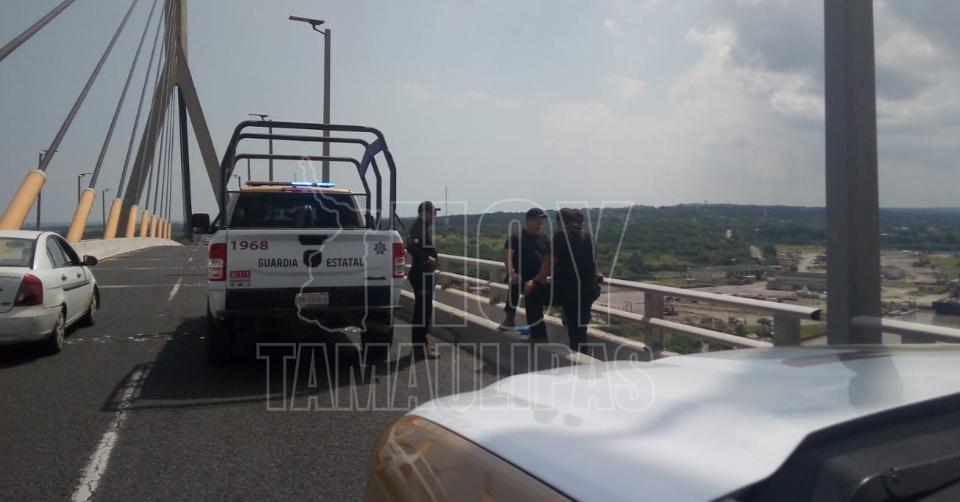 Guardia Estatal impide intento de suicidio en puente Tampico