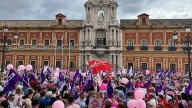 Una marea rosa toma Sevilla por la sanidad pública: "Nuestra política es vivir"