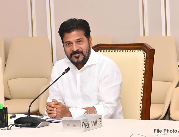 CM Revanth Reviews Kurnool Bus Tragedy, Orders Swift Relief