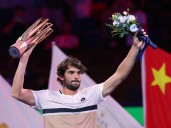 Valentin Vacherot vence a su primo Rinderknech y firma un cuento de hadas en Shanghái