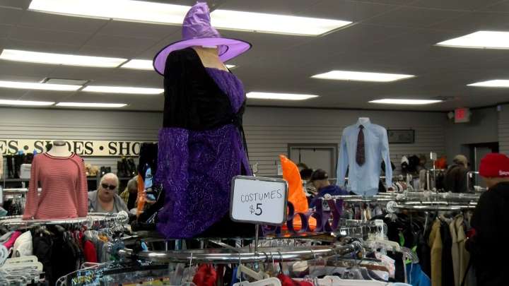 'Right away you're saving': Lincoln thrift store sees increase in shoppers as Halloween nears