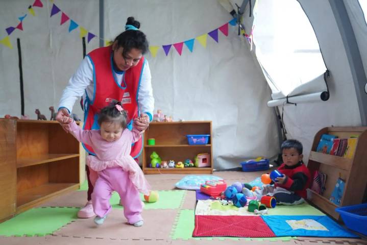 Cuna Más brindó atención a niños de familias afectadas por incendio en Pamplona