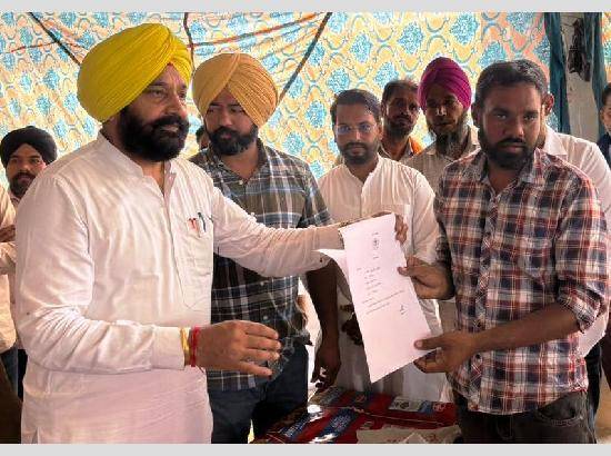 MLA Sarari distributes ₹1.6 Crore compensation to 226 flood