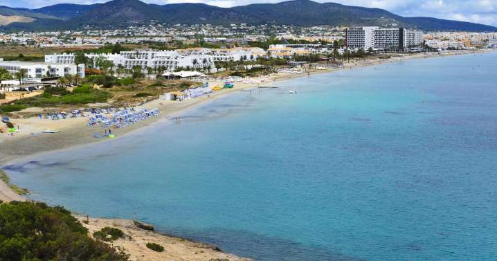 Un hombre encuentra un pie humano en una de las zonas más visitadas de Ibiza