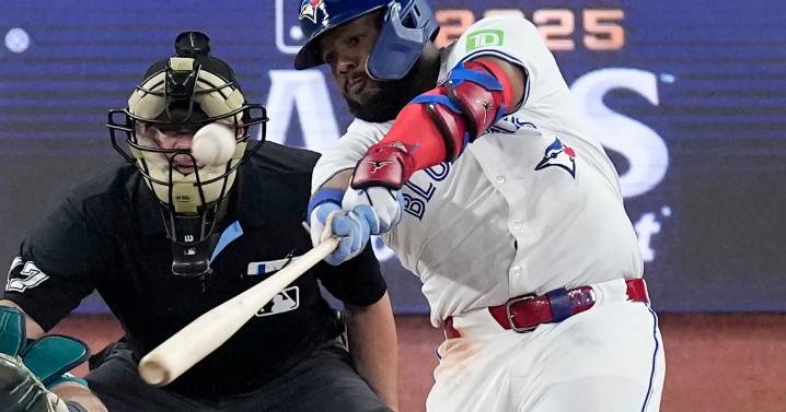 Guerrero hits 6th postseason homer and Blue Jays beat Mariners 6