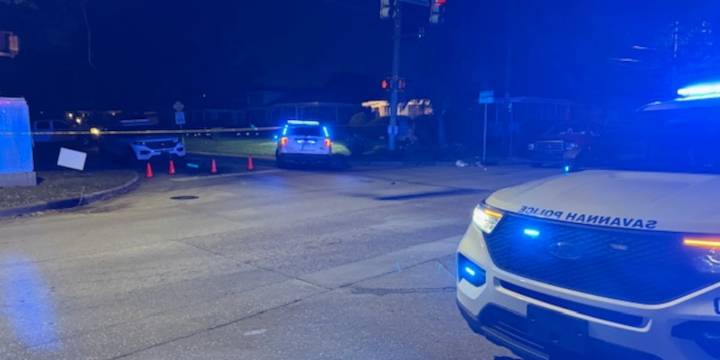 Crash involving pedestrian closes portion of Abercorn Street