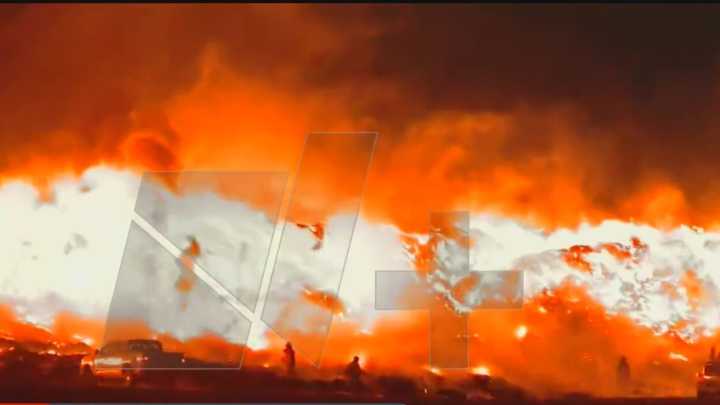 Se Registra Fuerte Incendio en Patio de Empresa en el Carmen, Nuevo León