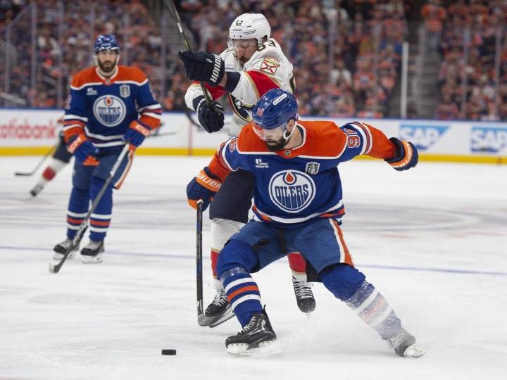 Edmonton Oilers lock up Jake Walman for another 7 years