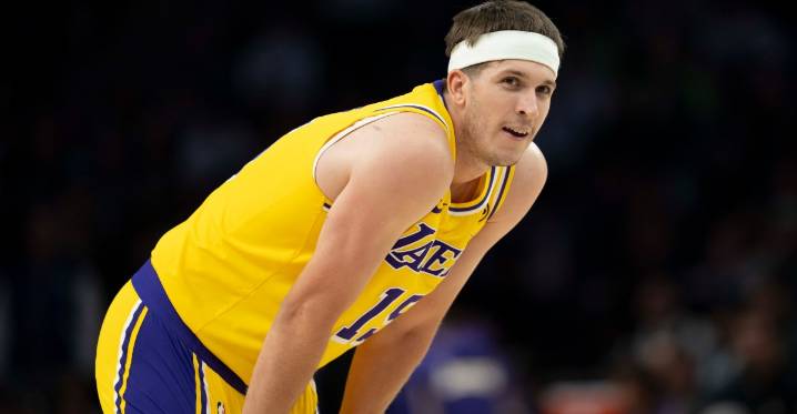 Austin Reaves game-winner gives Lakers victory over Wolves