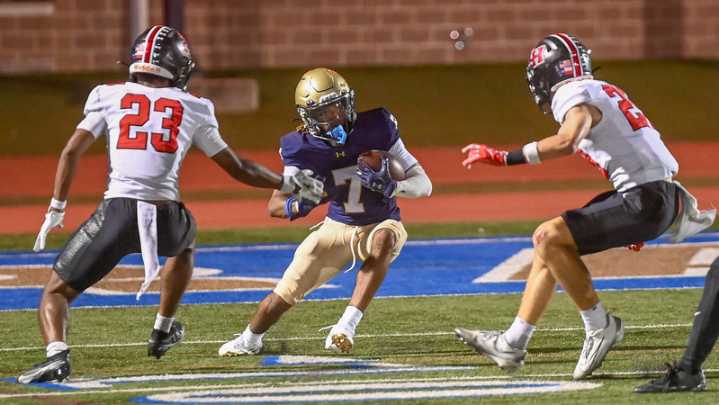 Fast Start Lifts Wildcats Past Jesuit