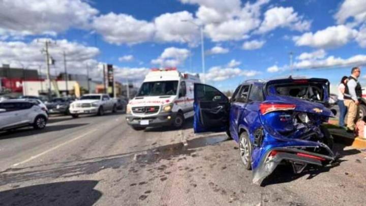 “Nunca vi tanto tráfico”; sacan autos del Juventud a fraccionamientos