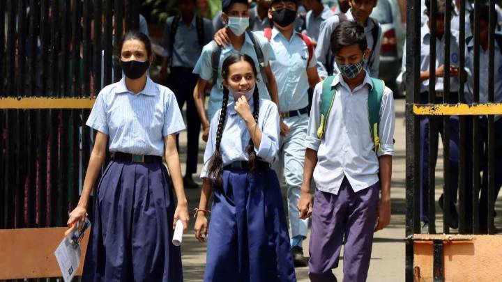 CBSE issues board exam date sheet for class 10th and 12th