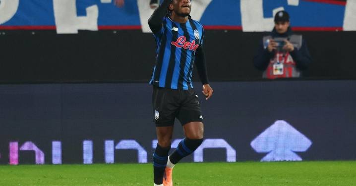 Milan empata con Atalanta y se aleja del liderato en Serie A