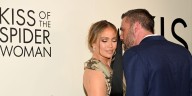 J.Lo and Ben Affleck PDA Pics on Kiss of the Spider Woman Carpet