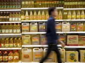 Trump threatens China cooking oil trade as retaliation