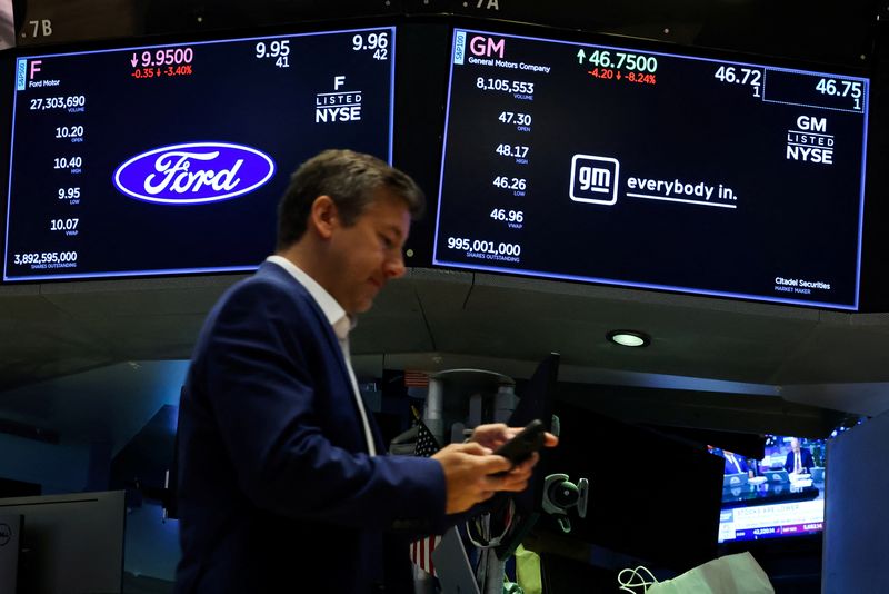 Trump says GM, Ford execs thanked him for tariffs, soaring stocks