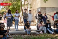 Estudiantes de UABC expresan exigencias en acto para recordar el 2 de octubre 